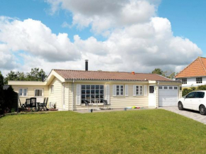 Three-Bedroom Holiday home in Frørup 3 in Tåstrup